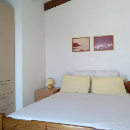 Apartment Two-storey Townhouse 70 M To The Gulf Of Corinth.